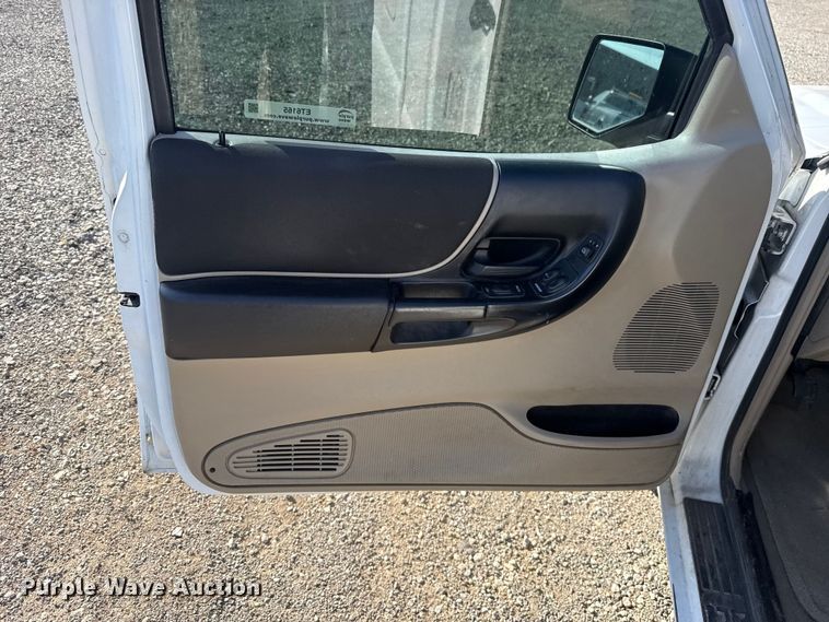 image for item ET6165 2006 Ford Ranger pickup truck