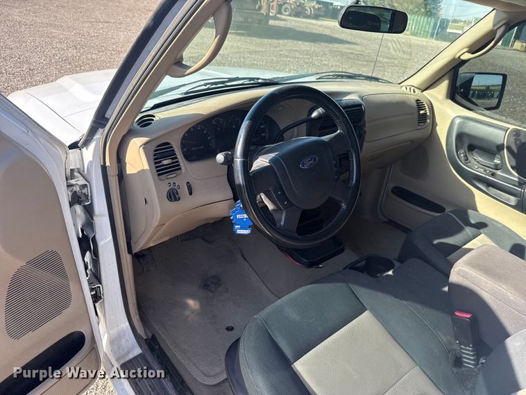 image for item ET6165 2006 Ford Ranger pickup truck