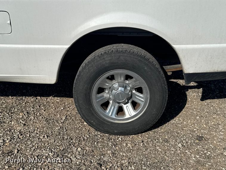 image for item ET6165 2006 Ford Ranger pickup truck