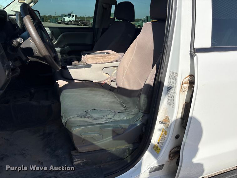 image for item ET6167 2016 Chevrolet Silverado 2500HD Crew Cab utility bed pickup truck