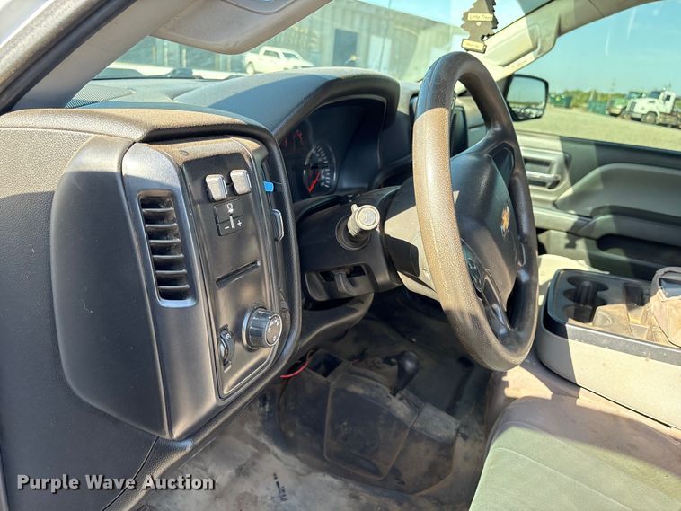 image for item ET6167 2016 Chevrolet Silverado 2500HD Crew Cab utility bed pickup truck