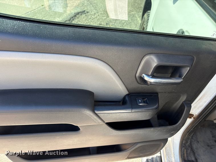 image for item ET6167 2016 Chevrolet Silverado 2500HD Crew Cab utility bed pickup truck