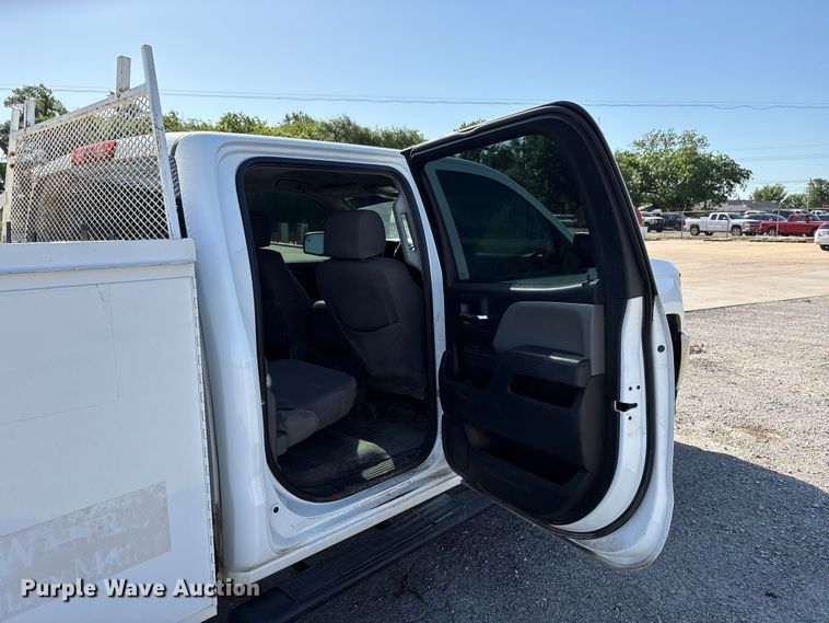 image for item ET6167 2016 Chevrolet Silverado 2500HD Crew Cab utility bed pickup truck