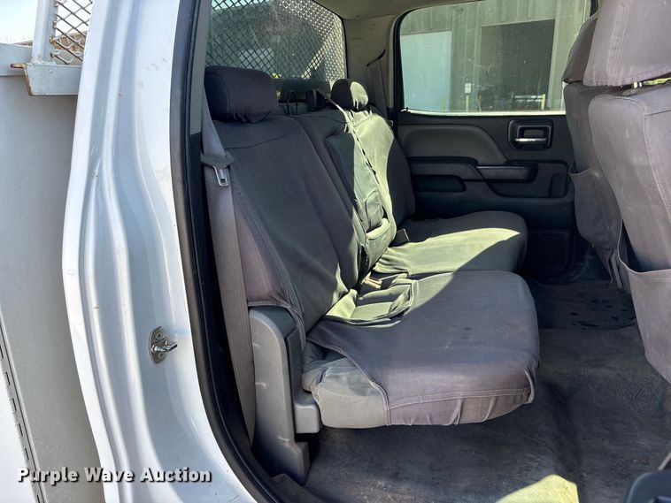 image for item ET6167 2016 Chevrolet Silverado 2500HD Crew Cab utility bed pickup truck