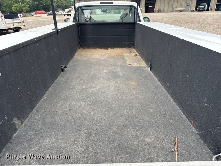 image for item ET6202 2007 Ford F350 Super Duty utility bed pickup truck
