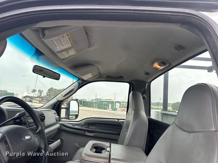 image for item ET6202 2007 Ford F350 Super Duty utility bed pickup truck