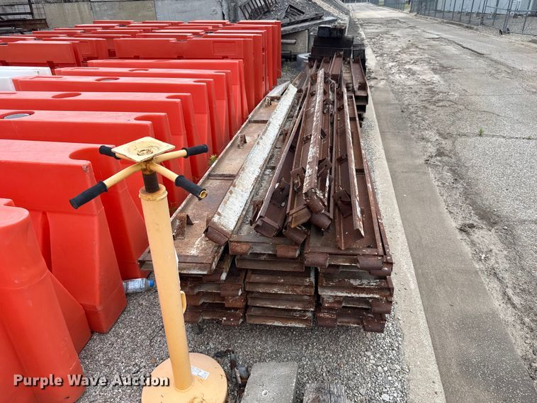 image for item ET6207 Concrete forms