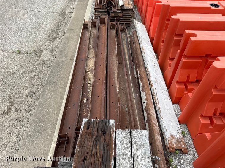 image for item ET6208 Concrete forms