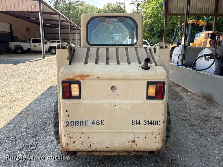 image for item EU0582 2004 Bobcat S150 skid steer loader