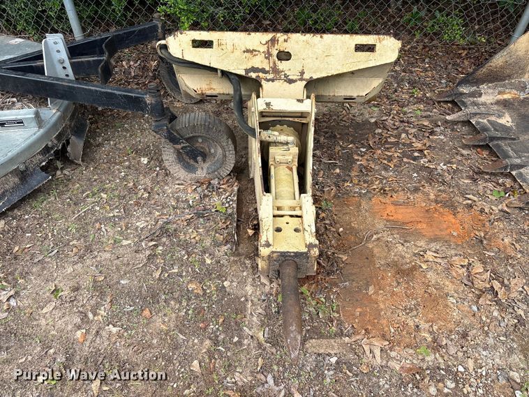 image for item EU0582 2004 Bobcat S150 skid steer loader
