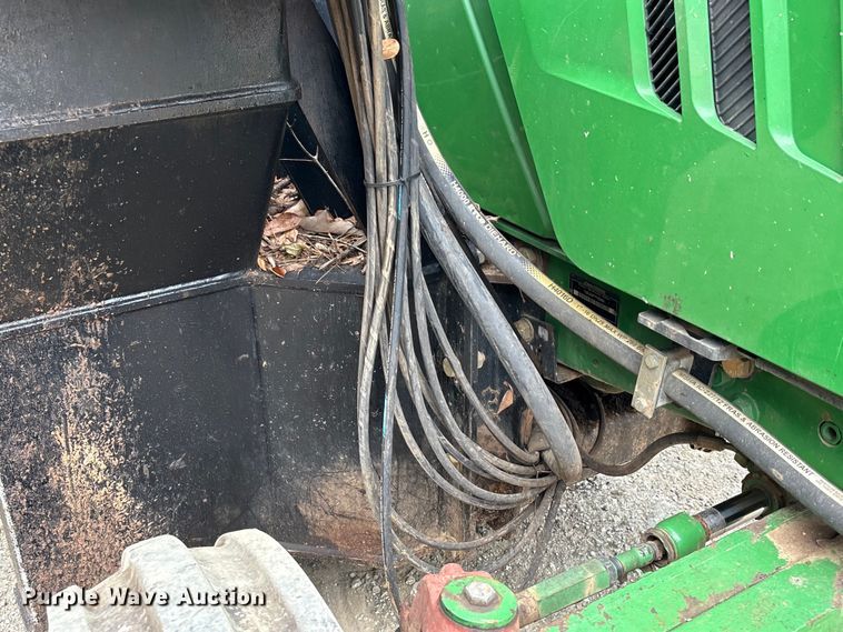 image for item EU0583 2016 John Deere 6110M tractor