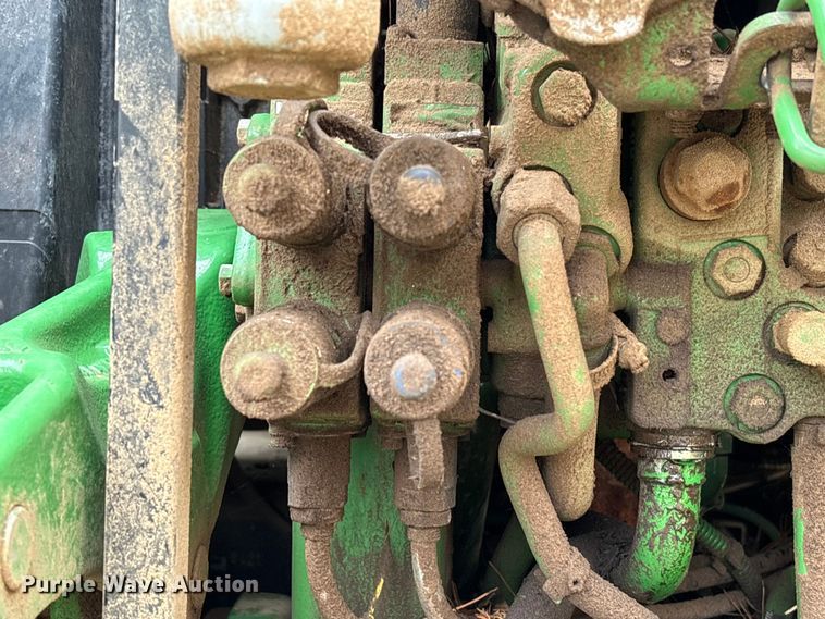 image for item EU0583 2016 John Deere 6110M tractor