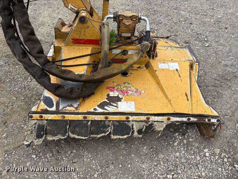 image for item EU0583 2016 John Deere 6110M tractor