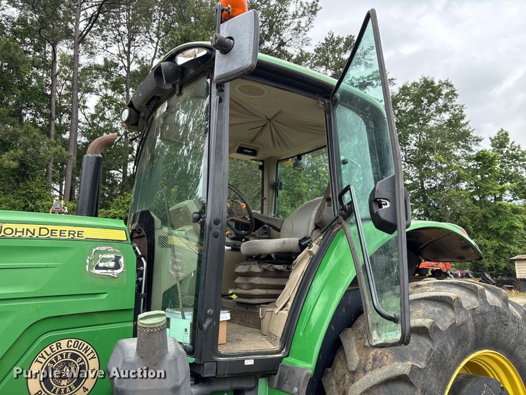 image for item EU0583 2016 John Deere 6110M tractor