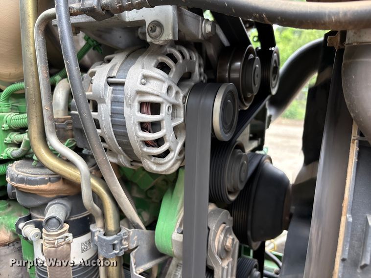 image for item EU0583 2016 John Deere 6110M tractor