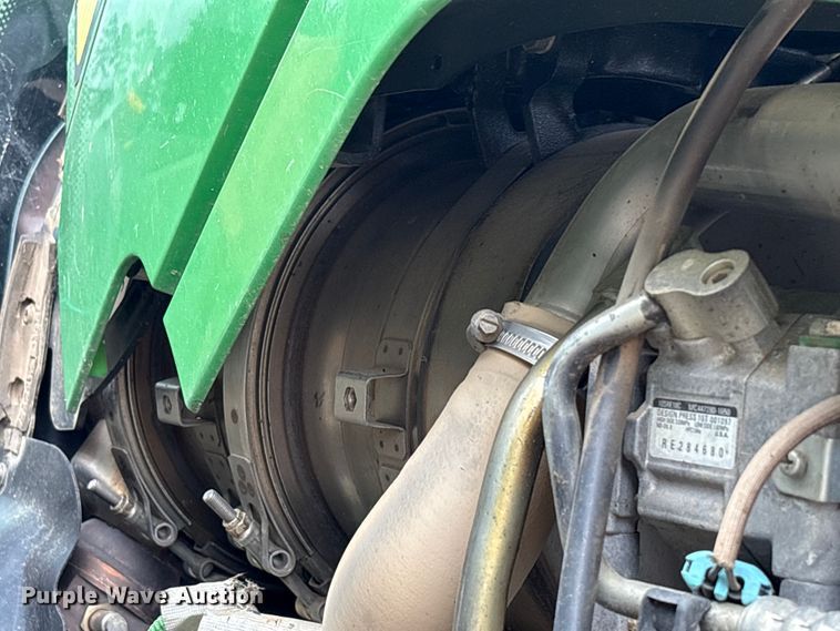 image for item EU0583 2016 John Deere 6110M tractor