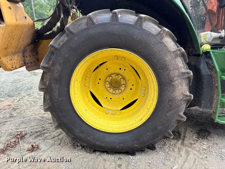 image for item EU0583 2016 John Deere 6110M tractor