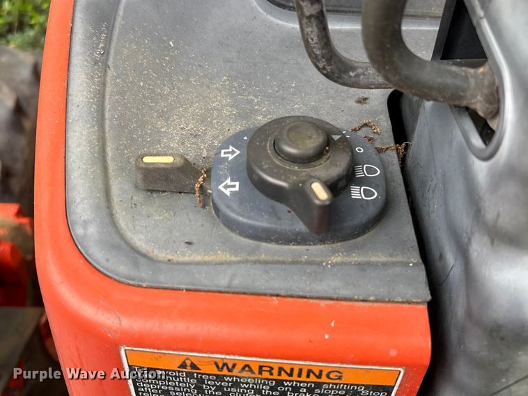 image for item EU0585 Kubota M8540 MFWD tractor