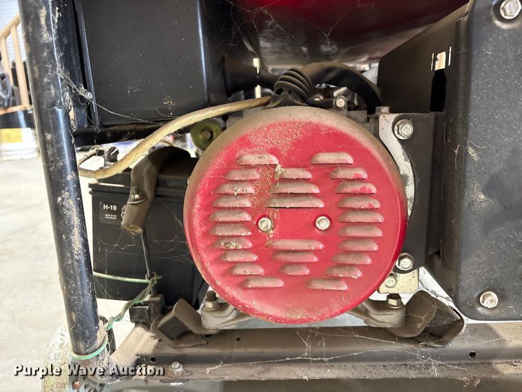 image for item EU0587 Kenowa 10,000 generator