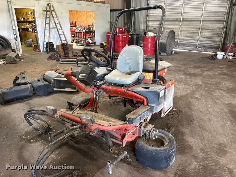 image for item EU5583 (2) Jacobsen G-Plex3 reel mowers