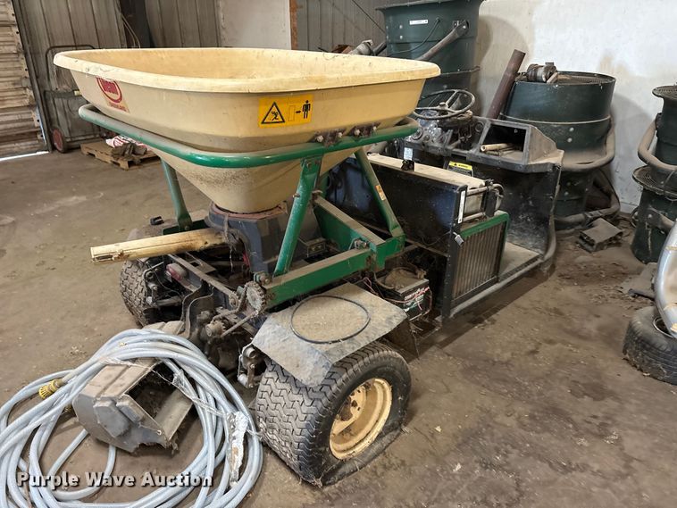 image for item EU5584 1996 Cushman 898536 spreader