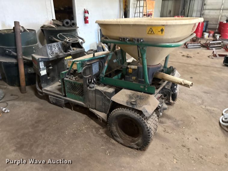image for item EU5584 1996 Cushman 898536 spreader