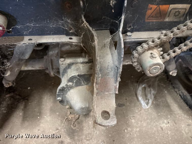 image for item EU5584 1996 Cushman 898536 spreader