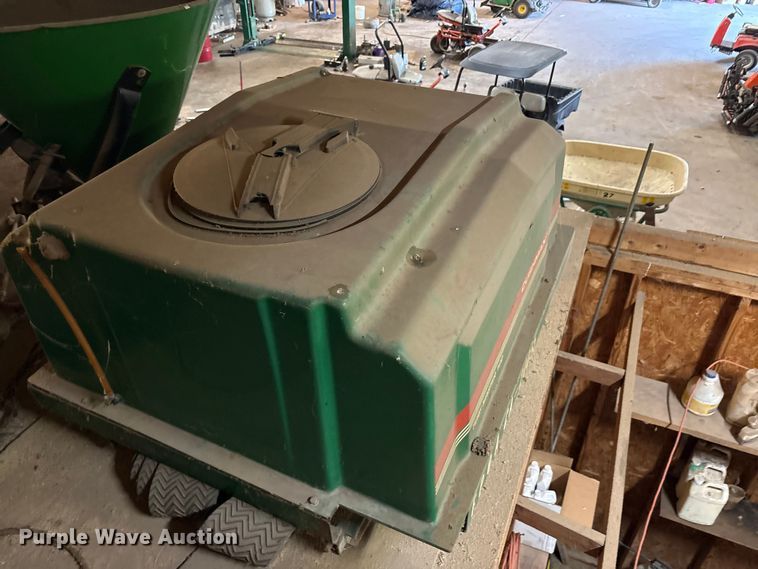 image for item EU5584 1996 Cushman 898536 spreader