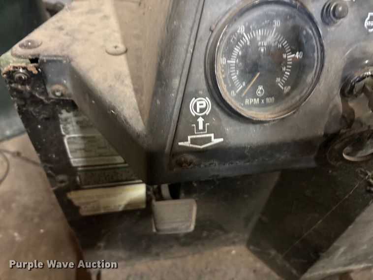 image for item EU5584 1996 Cushman 898536 spreader