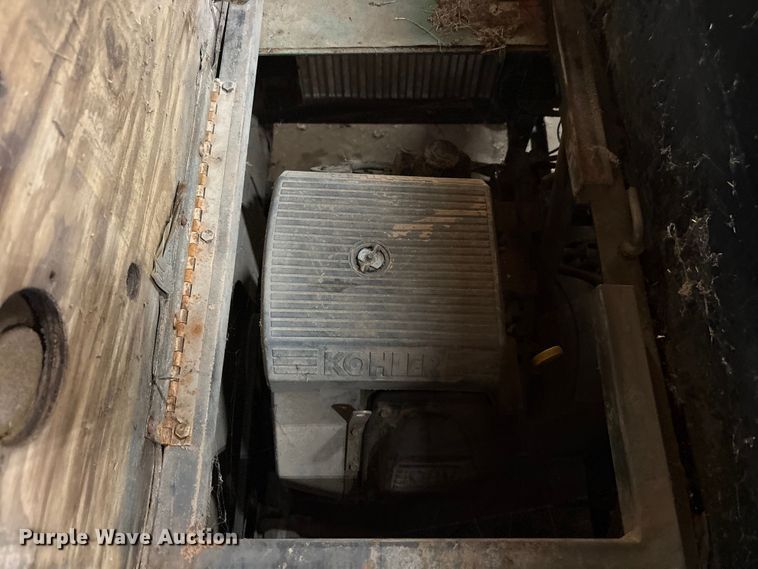 image for item EU5584 1996 Cushman 898536 spreader