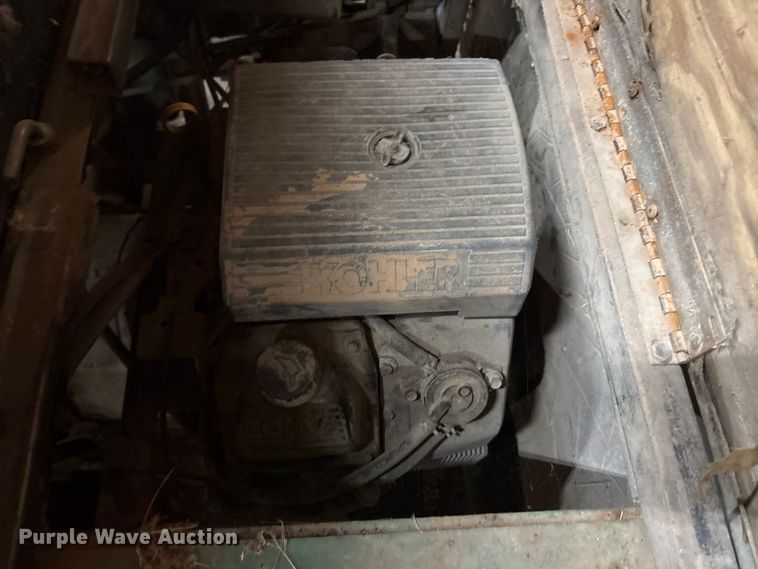 image for item EU5584 1996 Cushman 898536 spreader