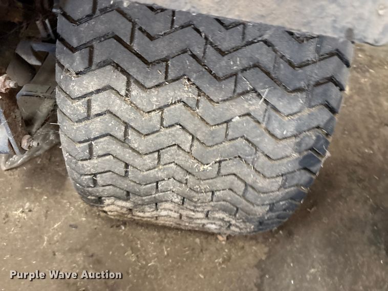 image for item EU5584 1996 Cushman 898536 spreader