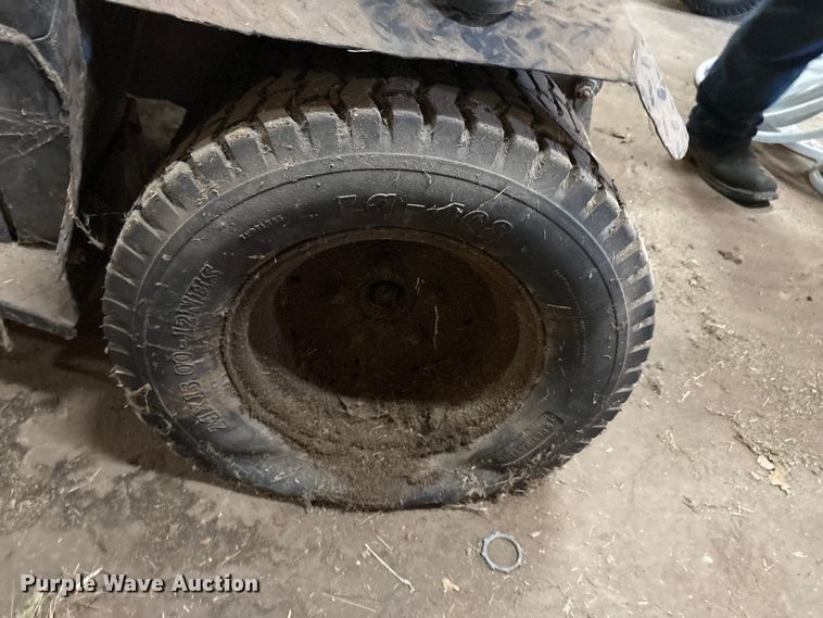 image for item EU5584 1996 Cushman 898536 spreader