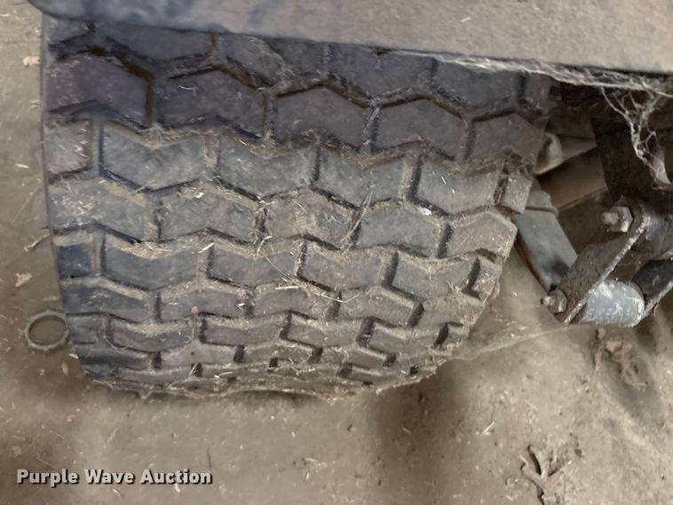 image for item EU5584 1996 Cushman 898536 spreader