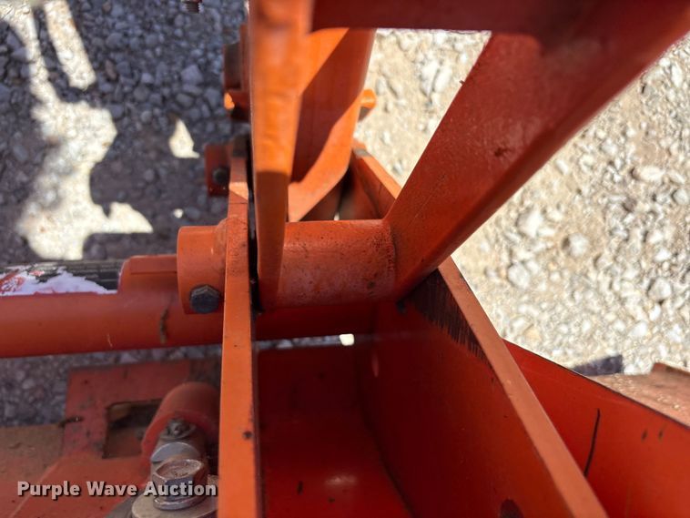 image for item EU5589 Kubota L6060 MFWD tractor