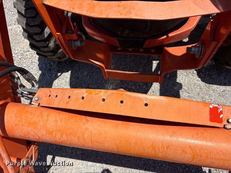 image for item EU5589 Kubota L6060 MFWD tractor