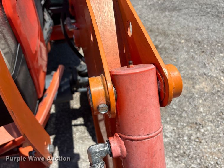image for item EU5589 Kubota L6060 MFWD tractor