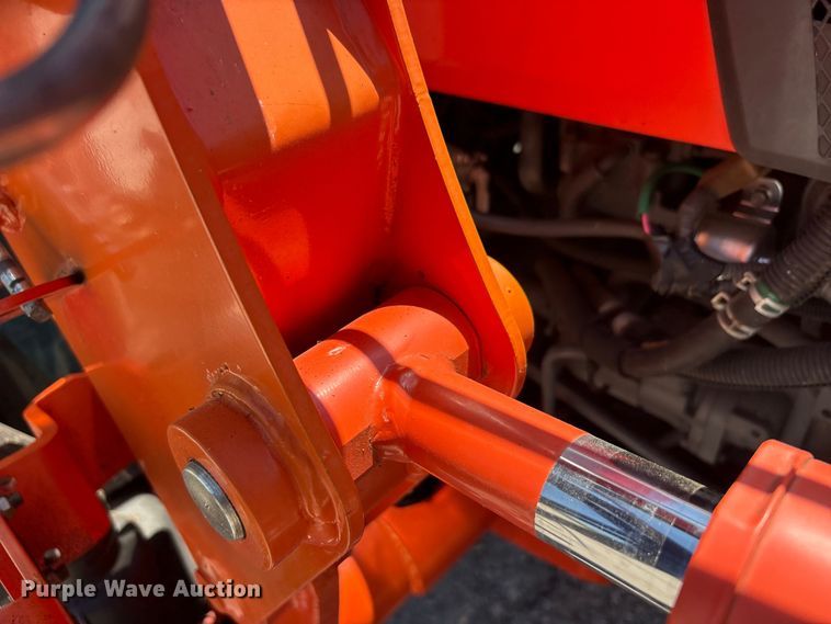 image for item EU5589 Kubota L6060 MFWD tractor