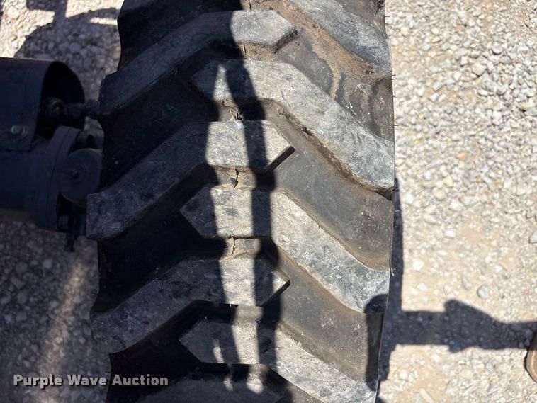 image for item EU5589 Kubota L6060 MFWD tractor