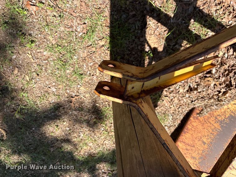 image for item EU5592 Three point attachments