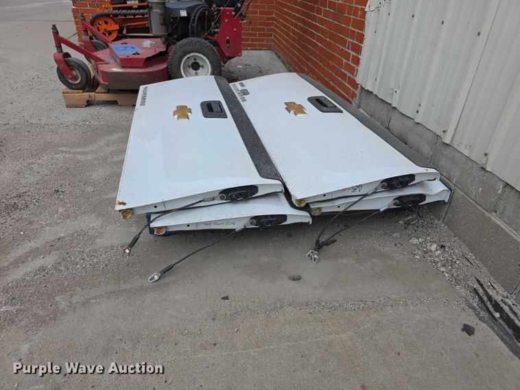 image for item EV2097 Lawn and garden equipment