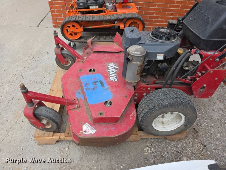 image for item EV2097 Lawn and garden equipment