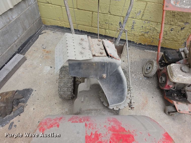 image for item EV2097 Lawn and garden equipment