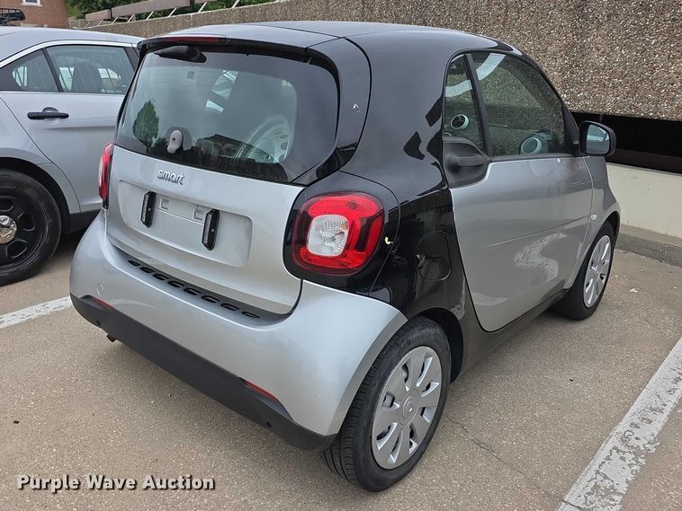 image for item EV2119 2016 Smart Fortwo 
