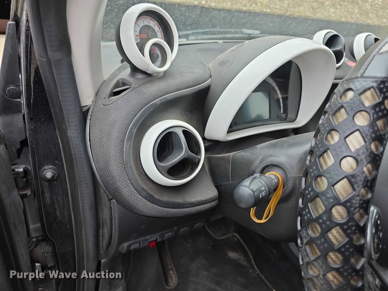 image for item EV2119 2016 Smart Fortwo 