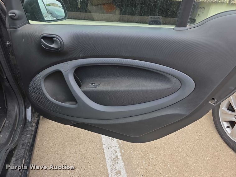 image for item EV2119 2016 Smart Fortwo 