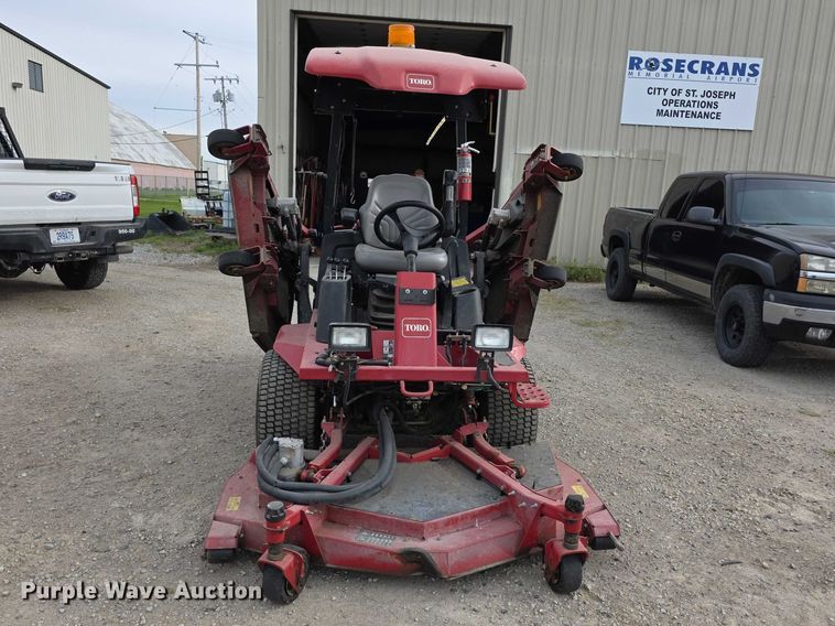 image for item EV2120 2007 Toro Groundsmaster 4000D lawn mower