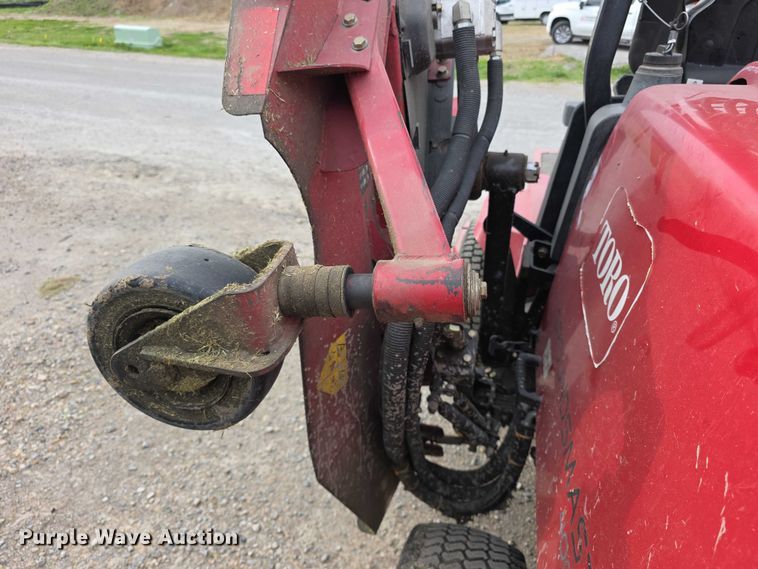 image for item EV2120 2007 Toro Groundsmaster 4000D lawn mower