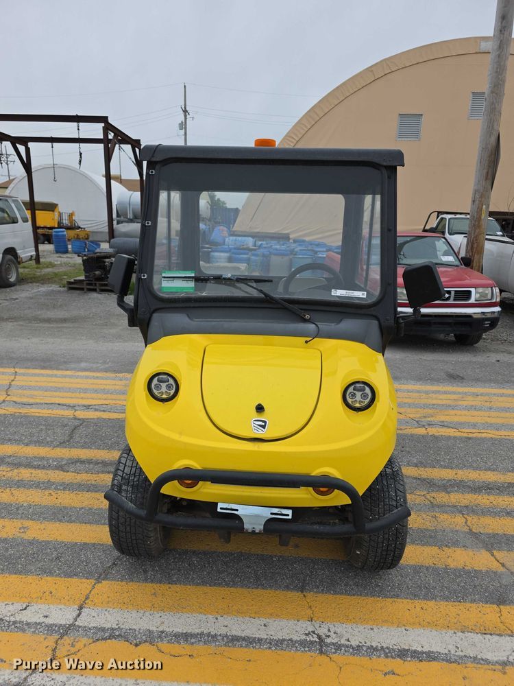image for item EV2167 2016 Columbia ParCar golf cart