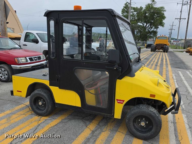 image for item EV2167 2016 Columbia ParCar golf cart